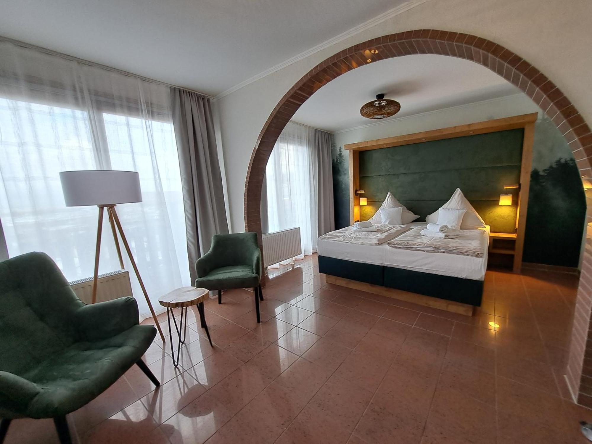 קושהאבן Hotel Wernerwald מראה חיצוני תמונה